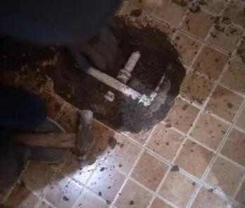 西秀卫生间漏水维修公司为您分享下卫生间渗水如何处理及注意事项